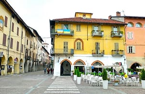 Carmagnola premia 51 attività dei borghi con targhe speciali