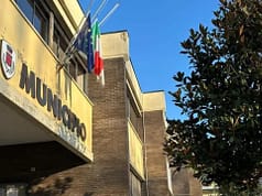 Trofarello, tre attraversamenti rialzati in via Umberto I